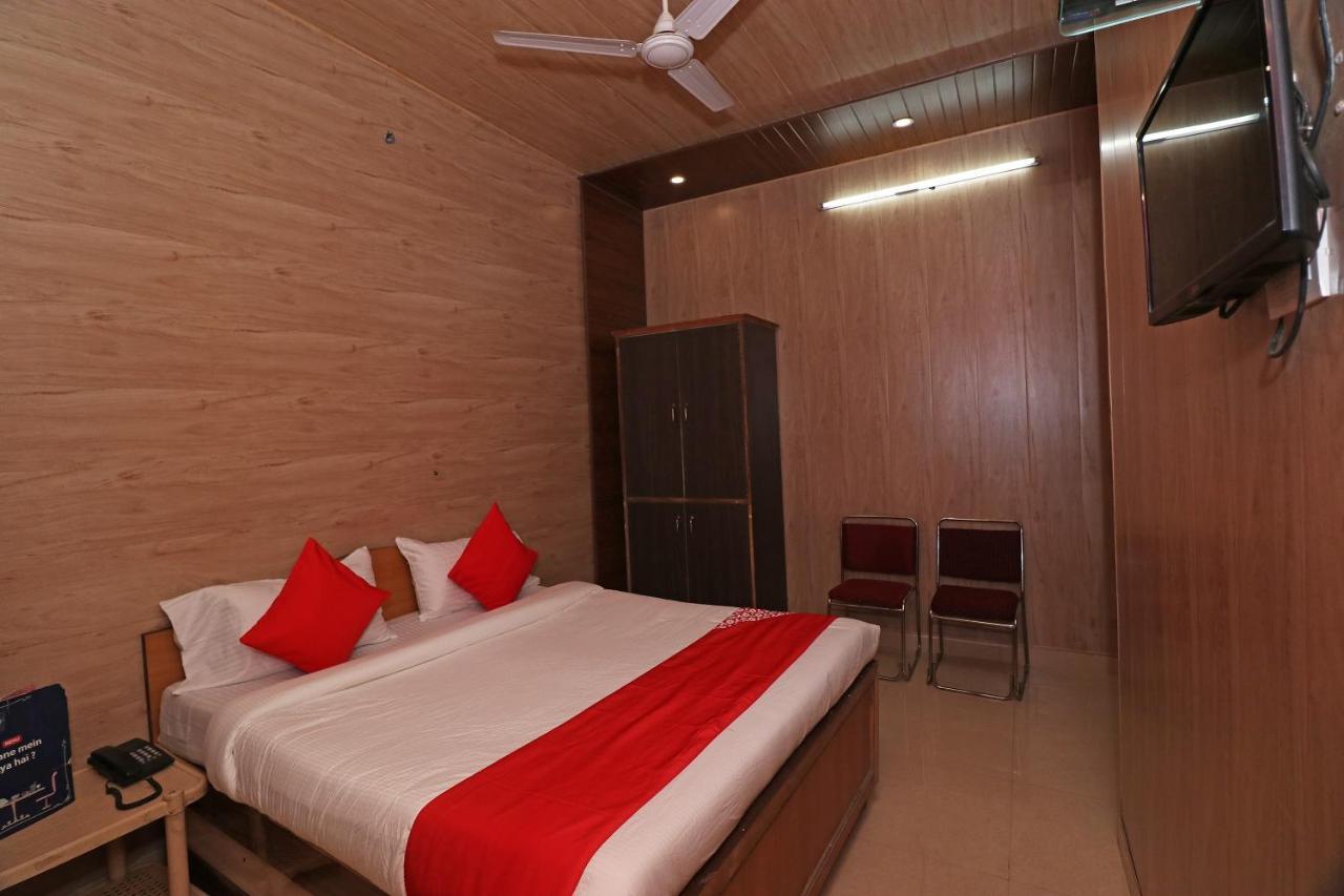 Hotel Oyo 27750 Bhagwati Residency Mirzāpur Exterior foto