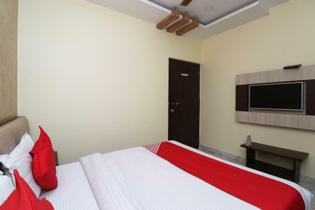 Hotel Oyo 27750 Bhagwati Residency Mirzāpur Exterior foto