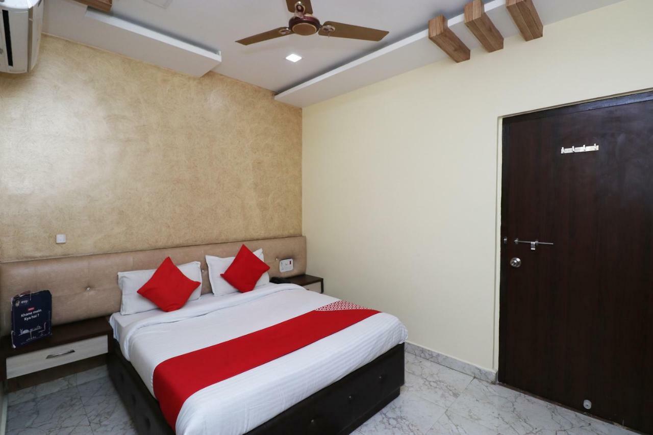 Hotel Oyo 27750 Bhagwati Residency Mirzāpur Exterior foto